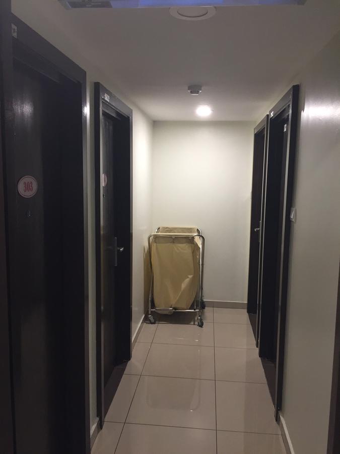 Premierz Hotel Labuan Kültér fotó