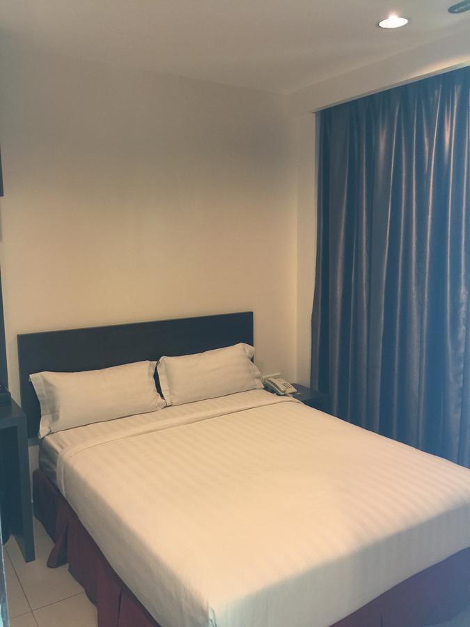 Premierz Hotel Labuan Kültér fotó