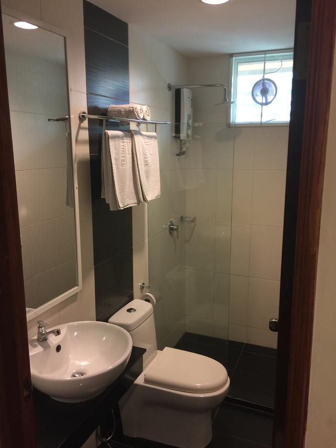 Premierz Hotel Labuan Kültér fotó